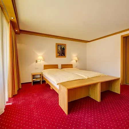 Excelsior Szálloda 3*